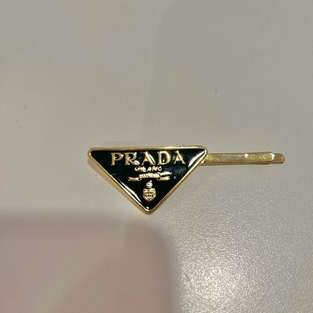 Triangular Gold and Black Hair Clip